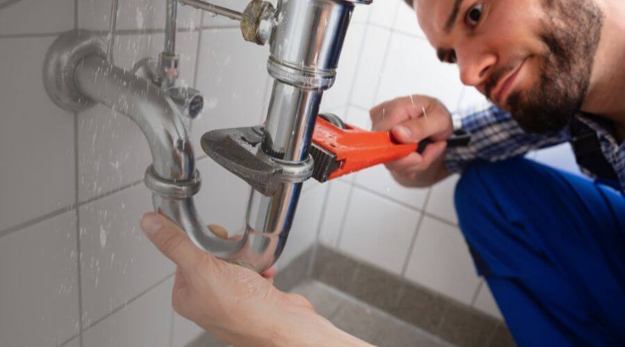 Professional clogged toilet repair services in Labadie, MO